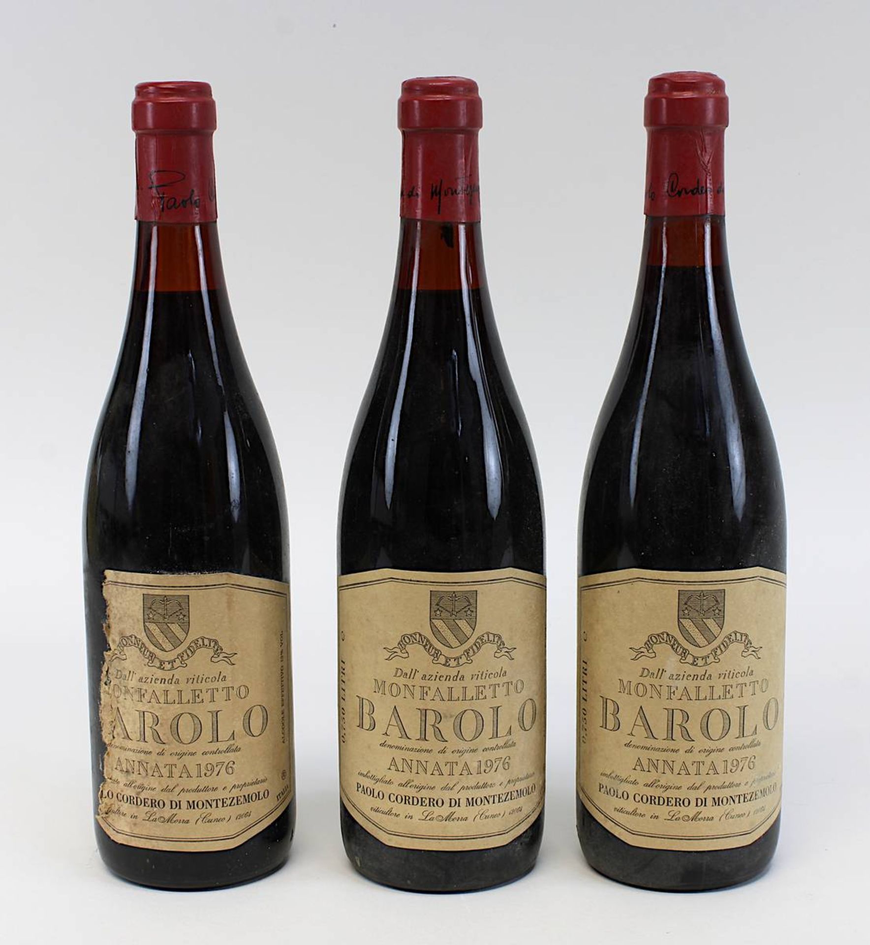 Drei Flaschen 1976er Monfalletto Barolo, Paolo Cordero Di Montezemolo, La Morra (Cuneo), Füllhöhe: