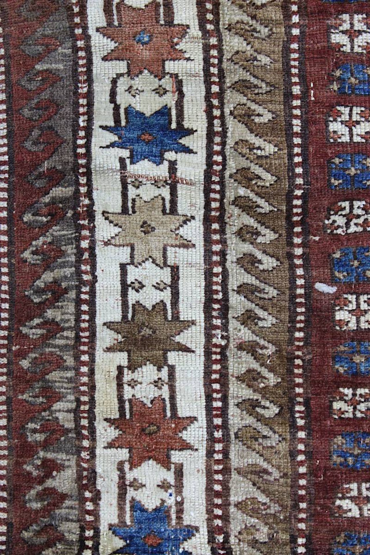 Kasak, Türkei 1. H. 20. Jh., brauner Fond, mit gestuften sternartigen Medaillons, - Bild 5 aus 8