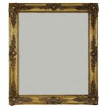 Großer dekorativer Spiegel, Frankreich 19. Jh., im stuckierten vergoldeten Rahmen mit Blattwerk- und