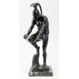 Posoreck, Wilhelm (Berlin 1880) Spartanischer Krieger beim Bogenbiegen, Bronze mit dunkler Patina,