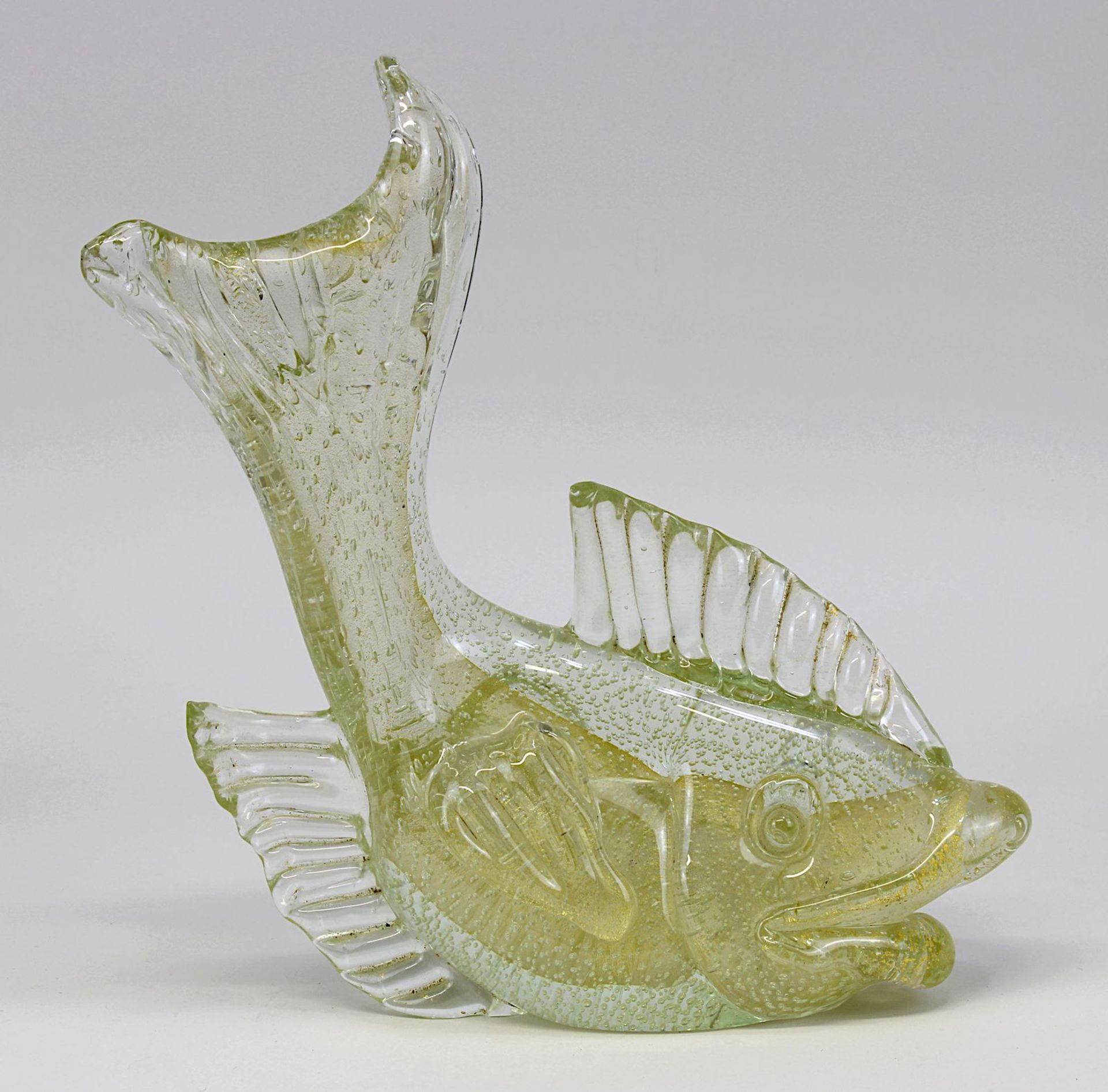 Barovier und Toso, Große Fisch-Skulptur, Murano um 1970, mundgeblasen, handgeformt, Klarglaskorpus