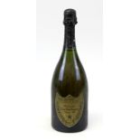 Eine Flasche 1982er Cuvèe Dom Pérignon Champagner, Moet et Chandon Champagner, Vintage, Flasche