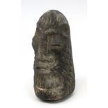 Steinkopf, wohl Nomoli, Sierra Leone, alte, ovoide Kopffigur, Gesicht mit hervortretenden