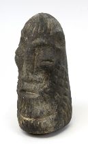 Steinkopf, wohl Nomoli, Sierra Leone, alte, ovoide Kopffigur, Gesicht mit hervortretenden