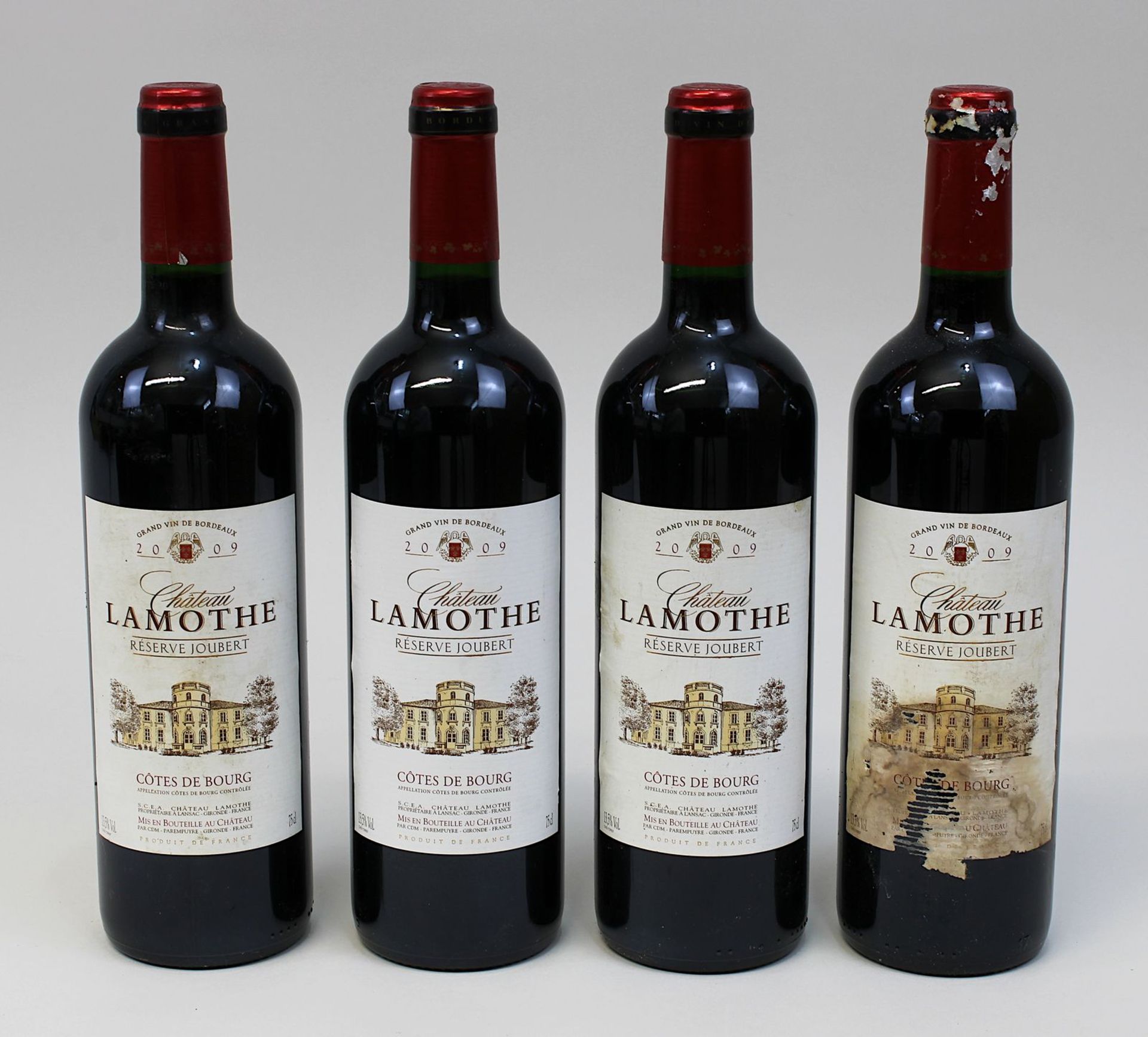 Vier Flaschen 2009er Château Lamothe, Réserve Joubert, Côtes de Bourg, Gironde, jeweils gute