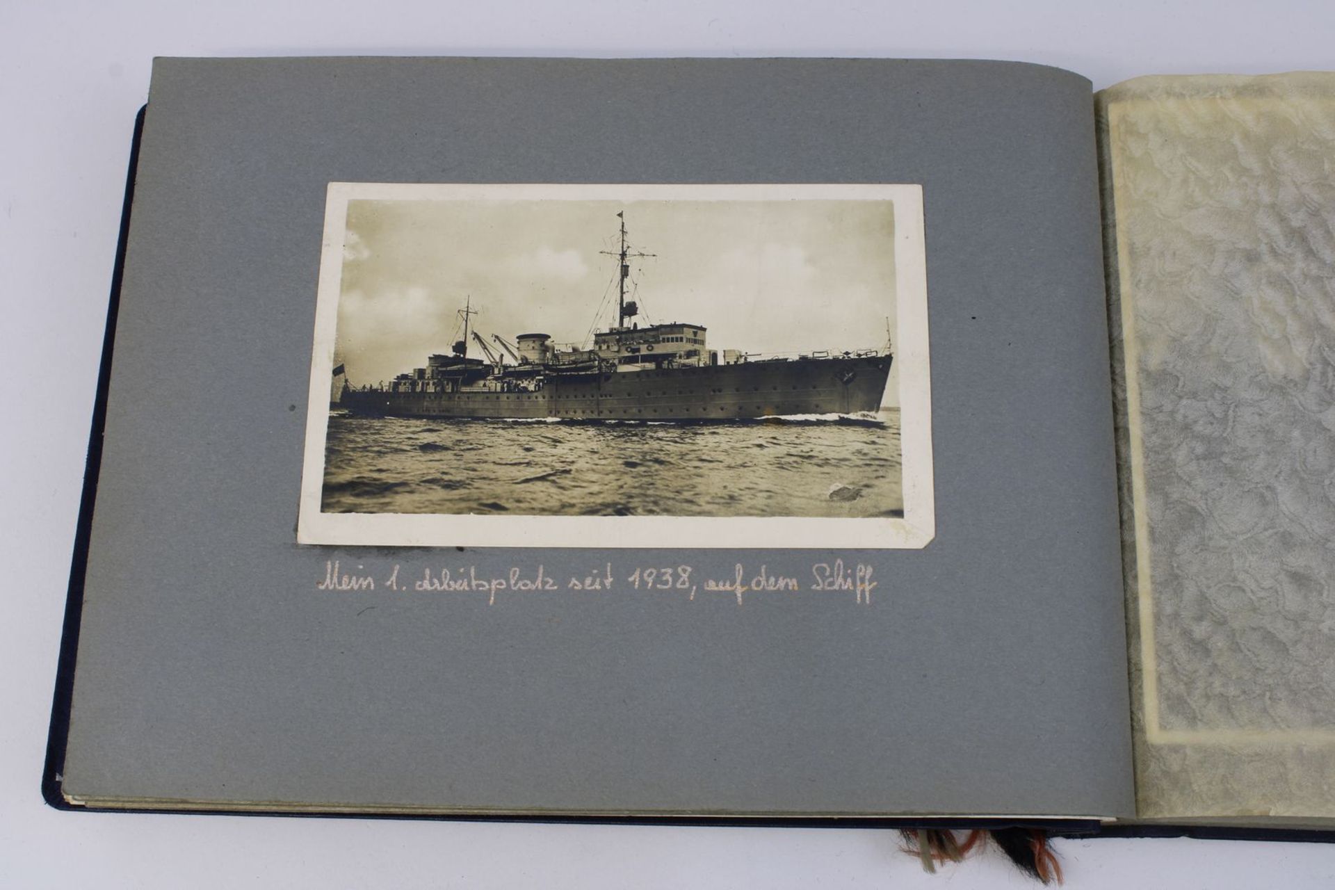 Konvolut eines Marinesoldaten, Deutsches Reich 1933 - 1945, bestehend aus: Marine -Tellermütze mit - Image 3 of 9