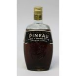 Eine Flasche Pineau des Charentes, wohl 1970er Jahre, le Coq D´or, A. Hardy & Co. Cognac,