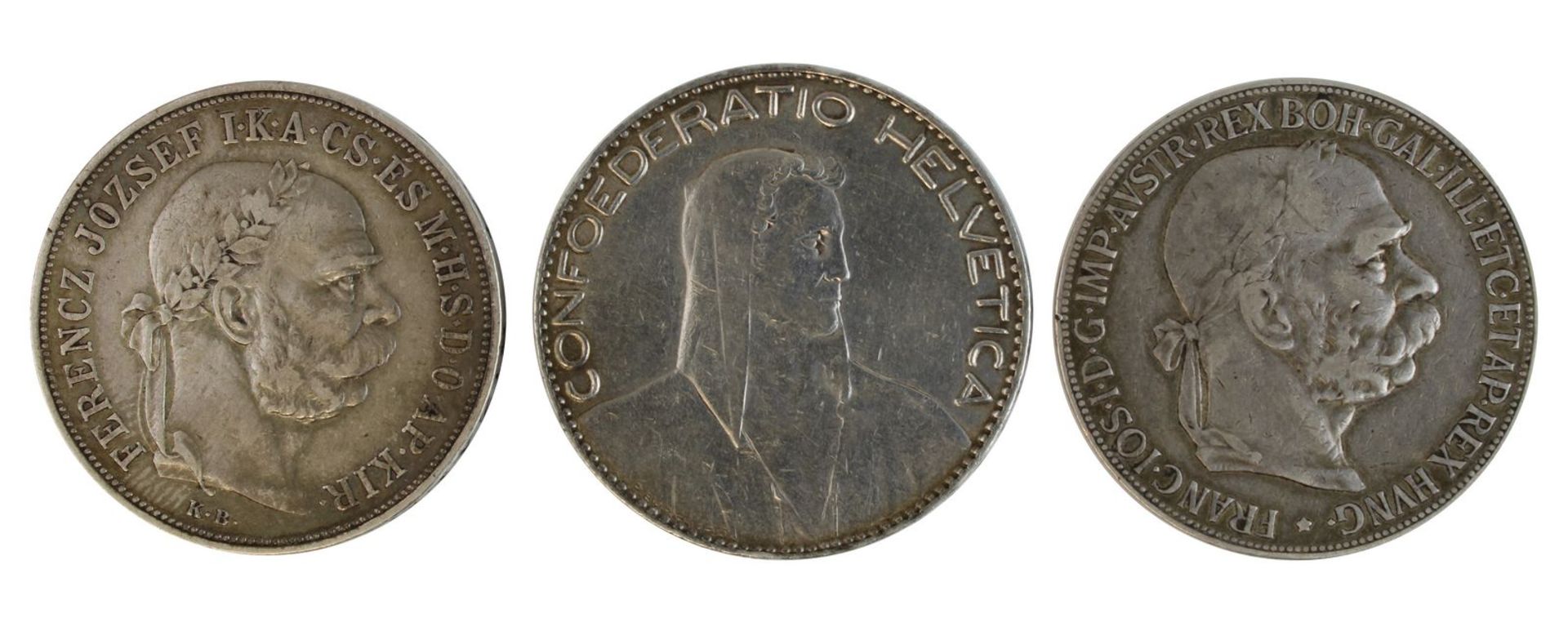 Drei Silbermünzen, Österreich/Ungarn und Schweiz, 1900 - 1923: Münze zu 5 Kronen, Österreich 1900,