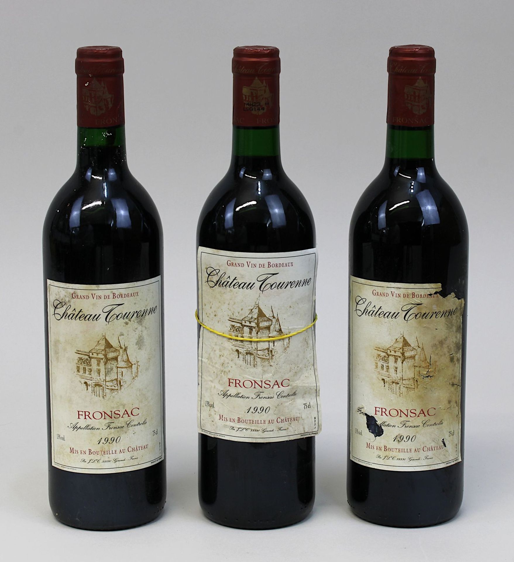 Drei Flaschen 1990er Château Tourenne, Fronsac, Grand Vin de Bordeaux, Gironde, jeweils gute