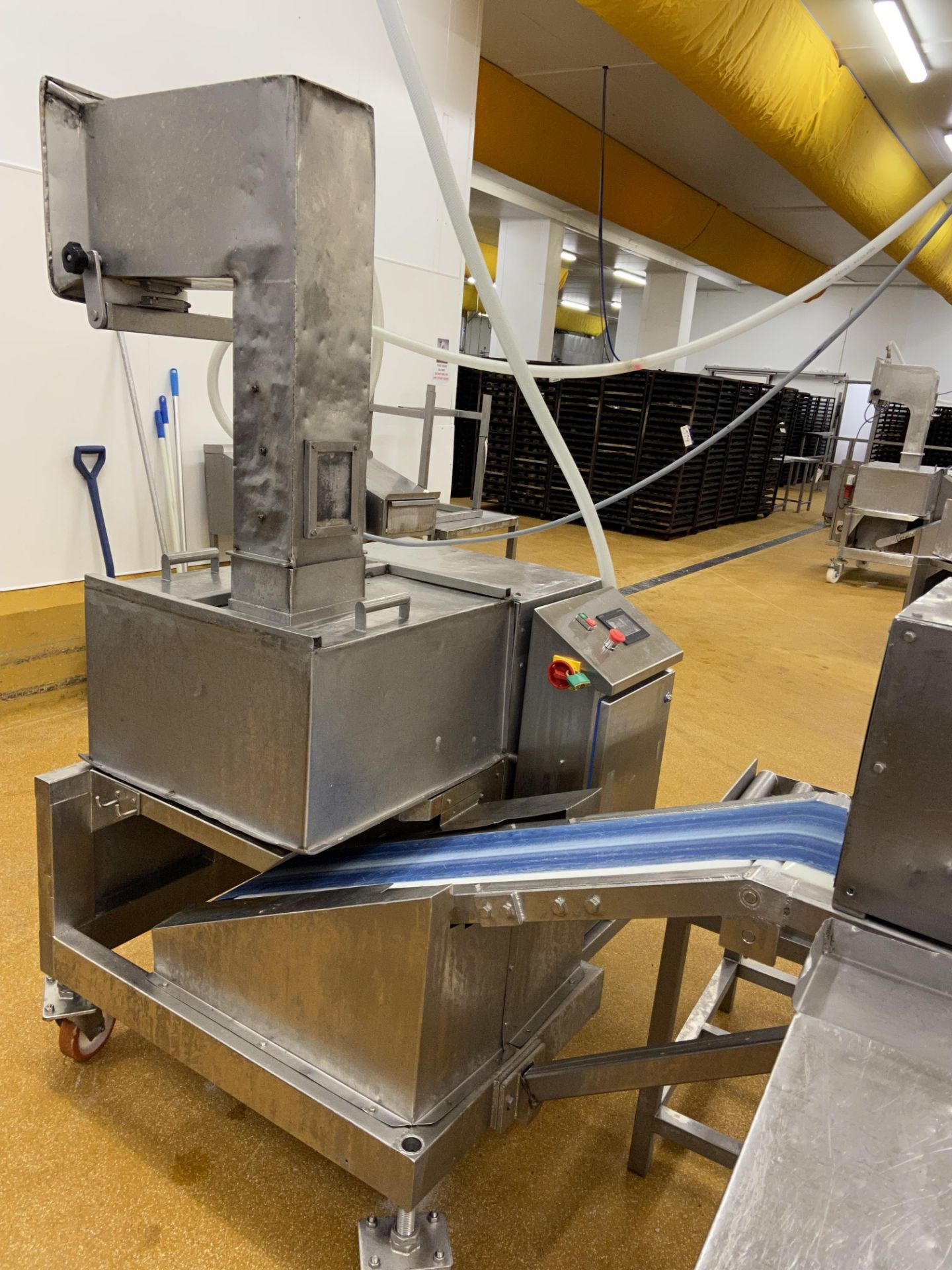 Big T ROTARY PIE FILLING & CRIMPING MACHINE (T4), with Orbiter pastry sheeter (S1), with stainless - Image 6 of 13