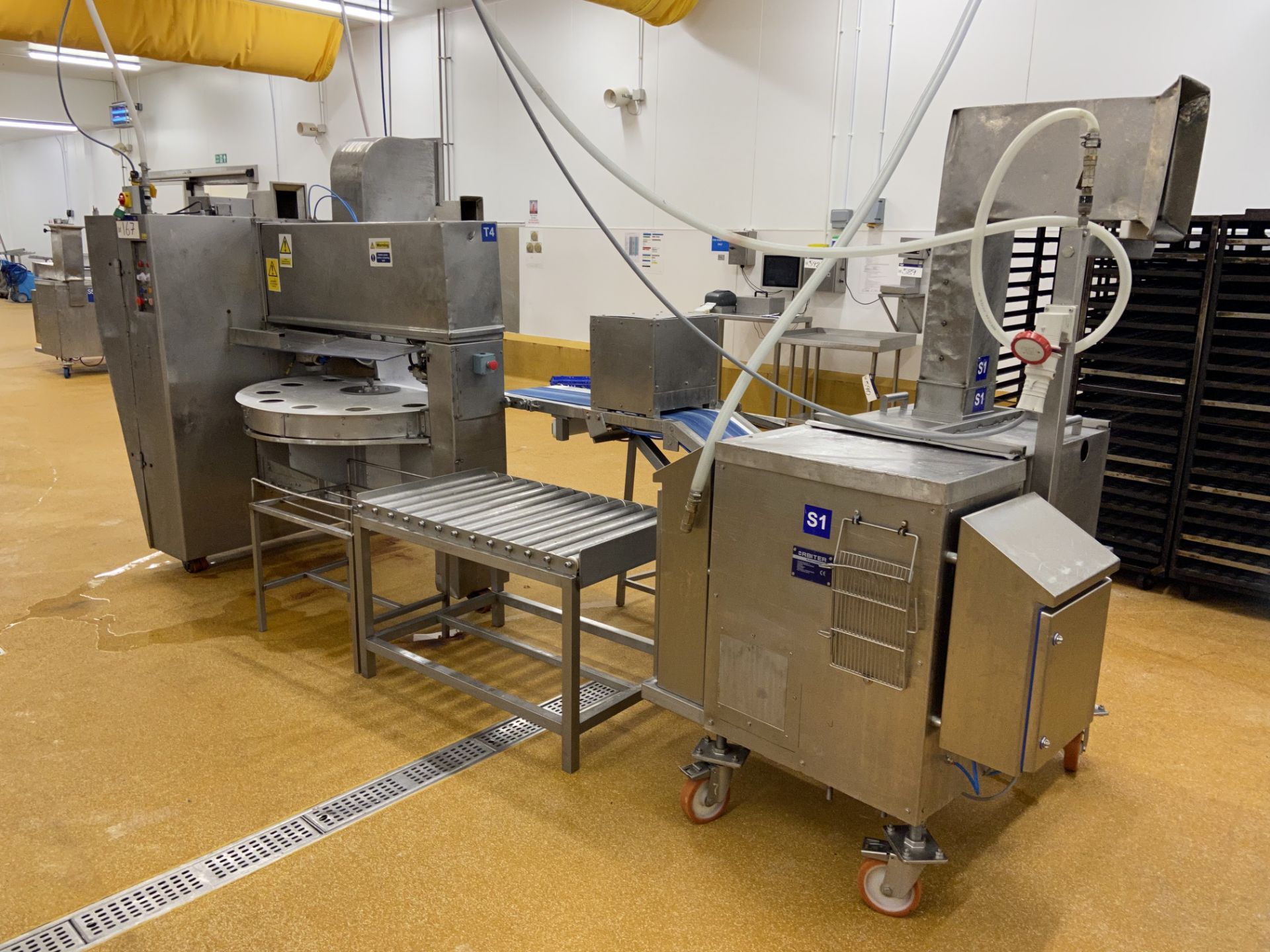 Big T ROTARY PIE FILLING & CRIMPING MACHINE (T4), with Orbiter pastry sheeter (S1), with stainless - Image 4 of 13