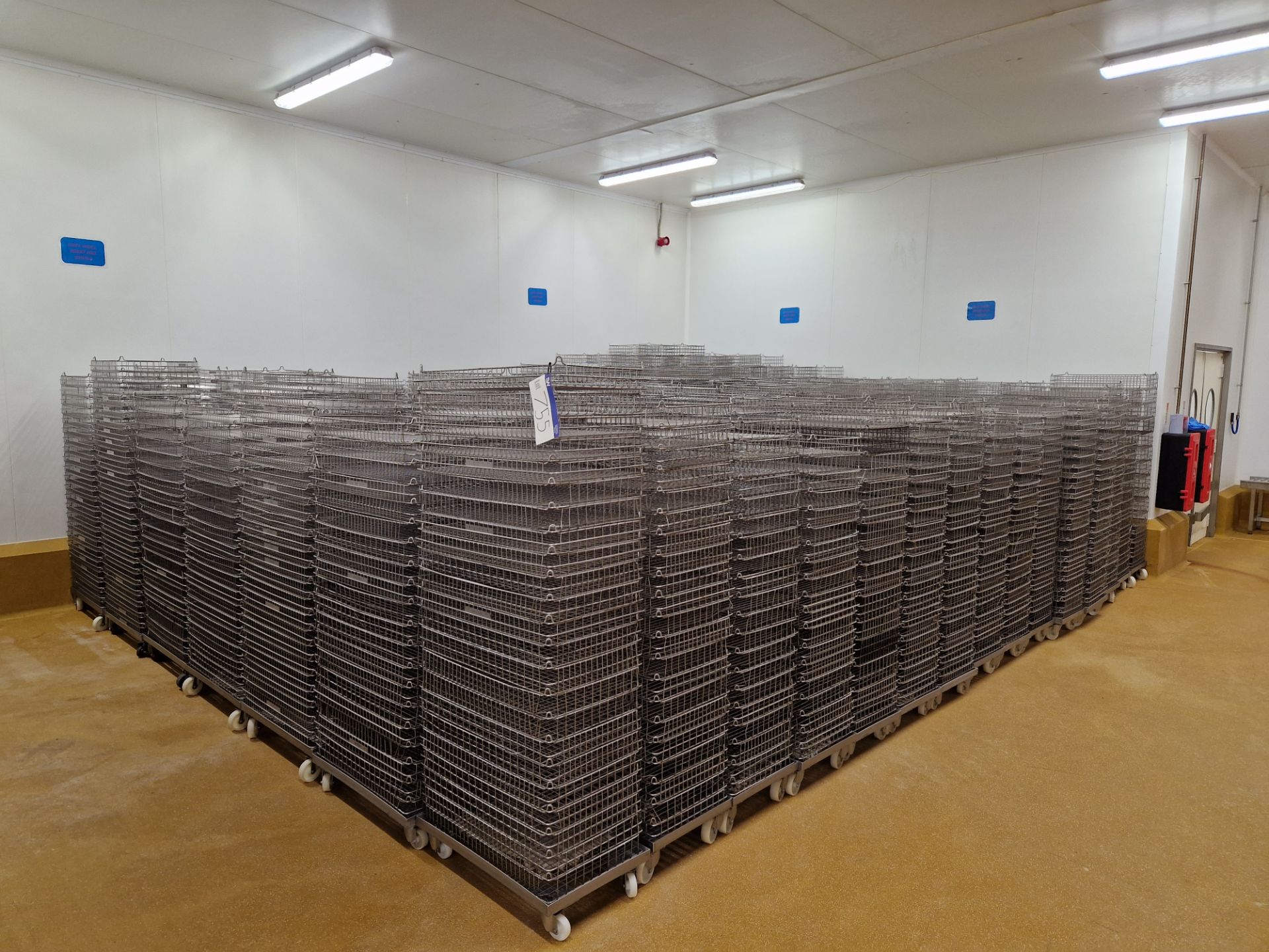 QUANTITY OF STAINLESS STEEL WIRE MESH BAKING TRAYS, with approx. 105 stainless steel framed - Image 2 of 4