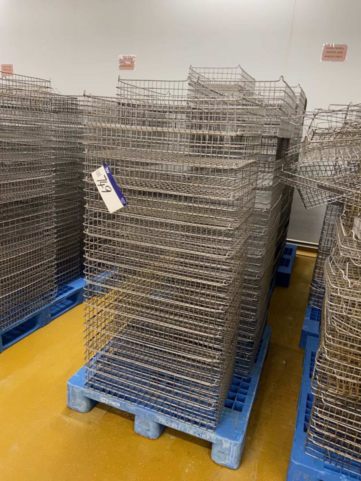 Quantity of Stainless Steel Wire Mesh Baking Trays, with three plastic palletsPlease read the - Image 2 of 2