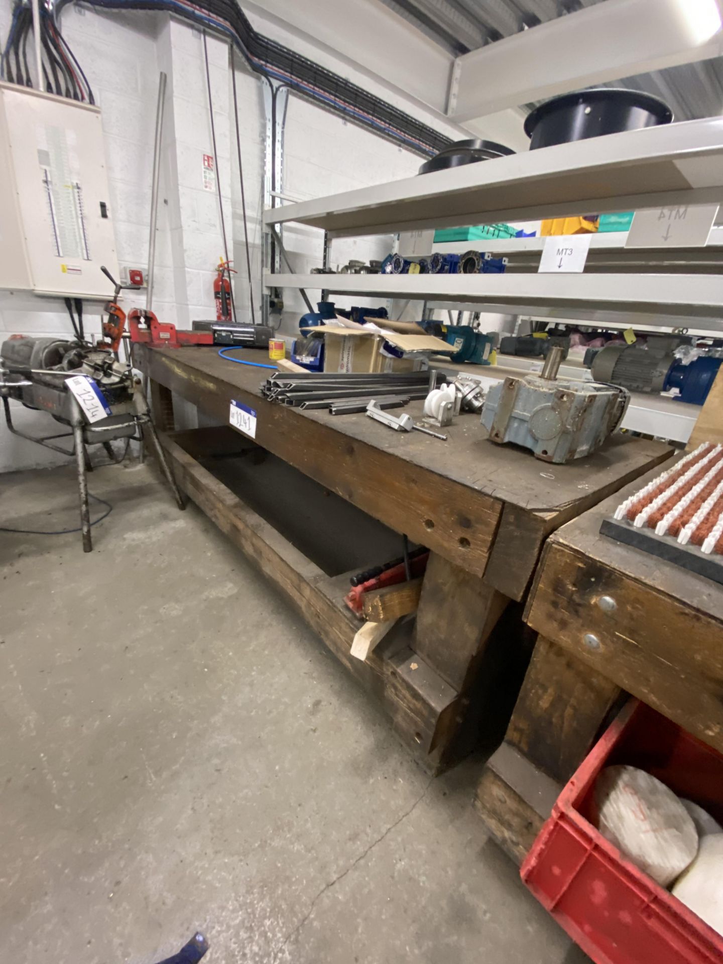 Timber Workshop Bench, approx. 2.8m x 870mm, with Kennedy 8in. bench vicePlease read the following