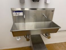 Syspal Twin Knee Operated Stainless Steel SinkPlease read the following important notes:- ***