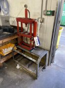 Hydraulic Press, with fitted standPlease read the following important notes:- ***Overseas buyers -