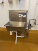 Syspal Knee Operated Stainless Steel Sink, approx. 550mm x 420mmPlease read the following