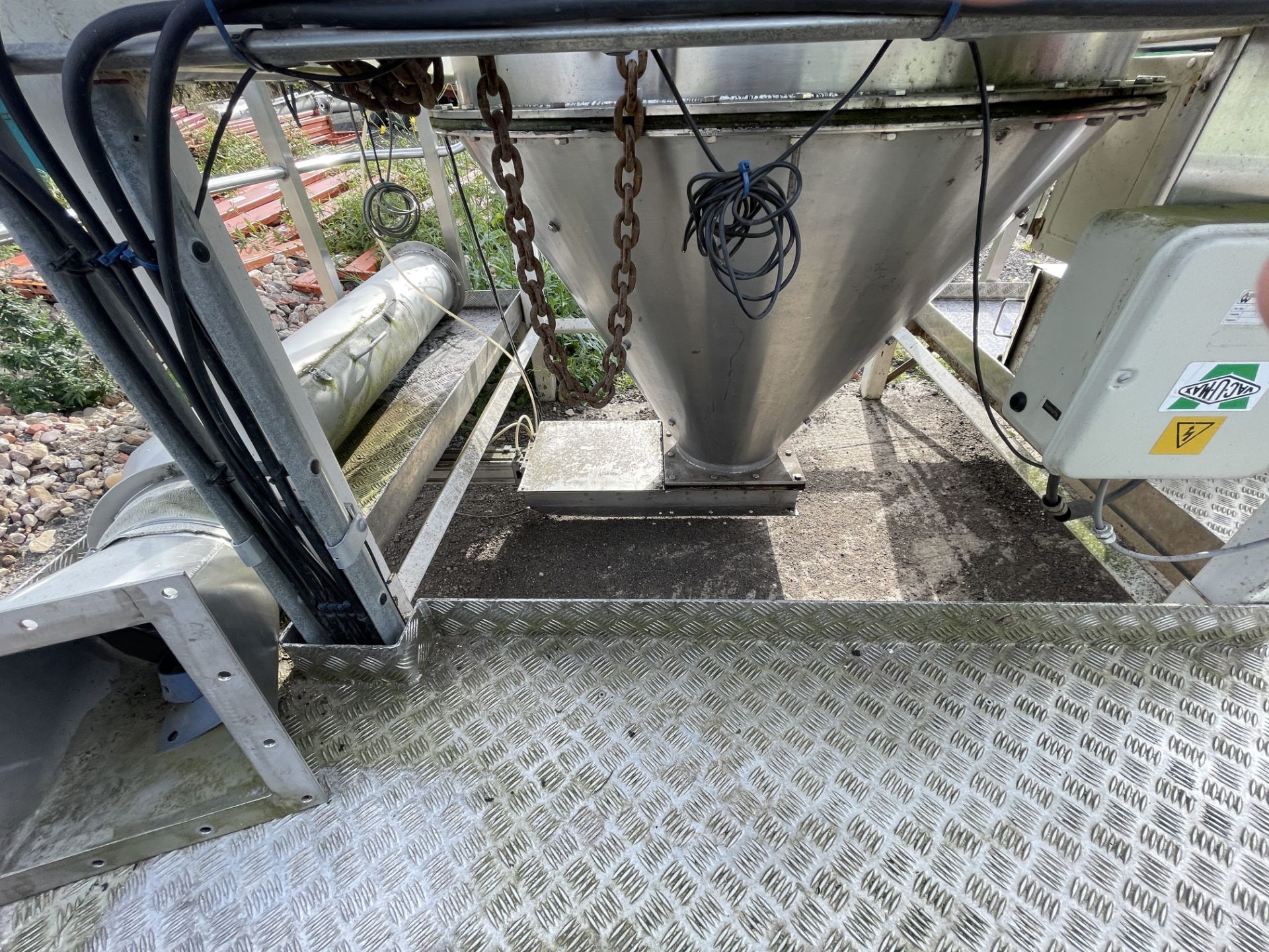 STAINLESS STEEL RECEIVING WEIGH HOPPER, approx. 1. - Image 6 of 7