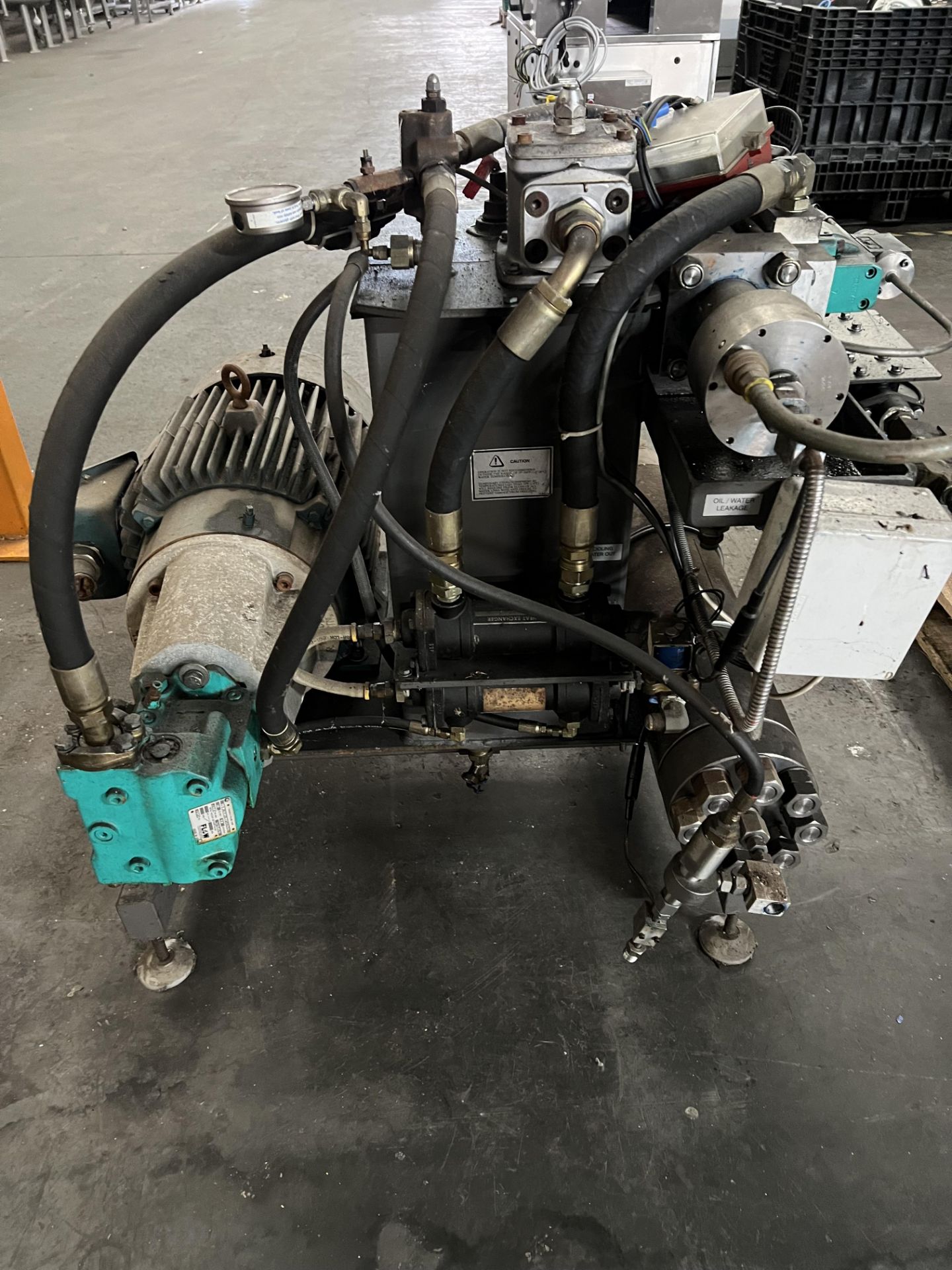 FL & W Waterjet Pump (used on DS1 Slicer), lift ou - Image 3 of 6