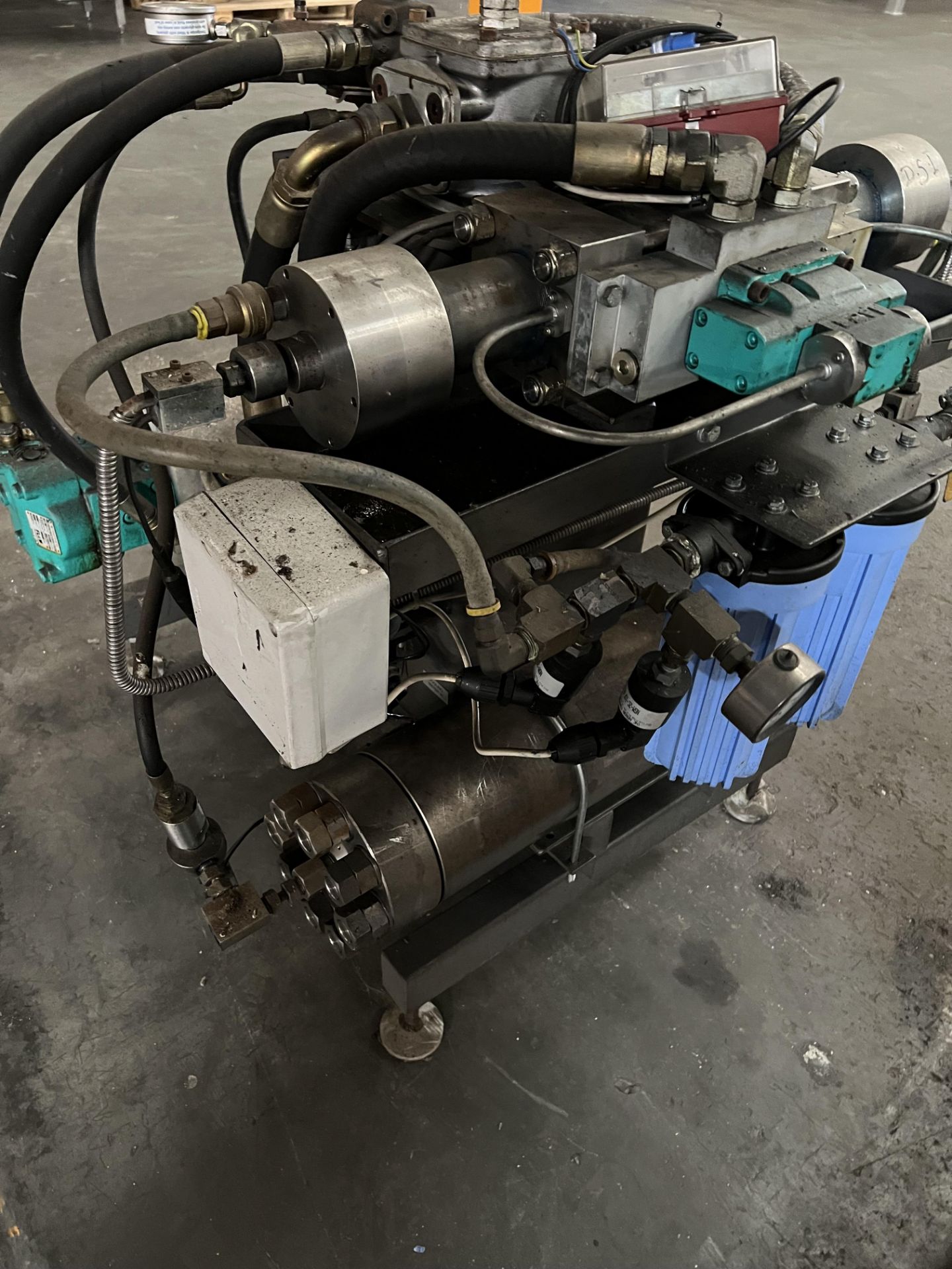 FL & W Waterjet Pump (used on DS1 Slicer), lift ou - Image 4 of 6