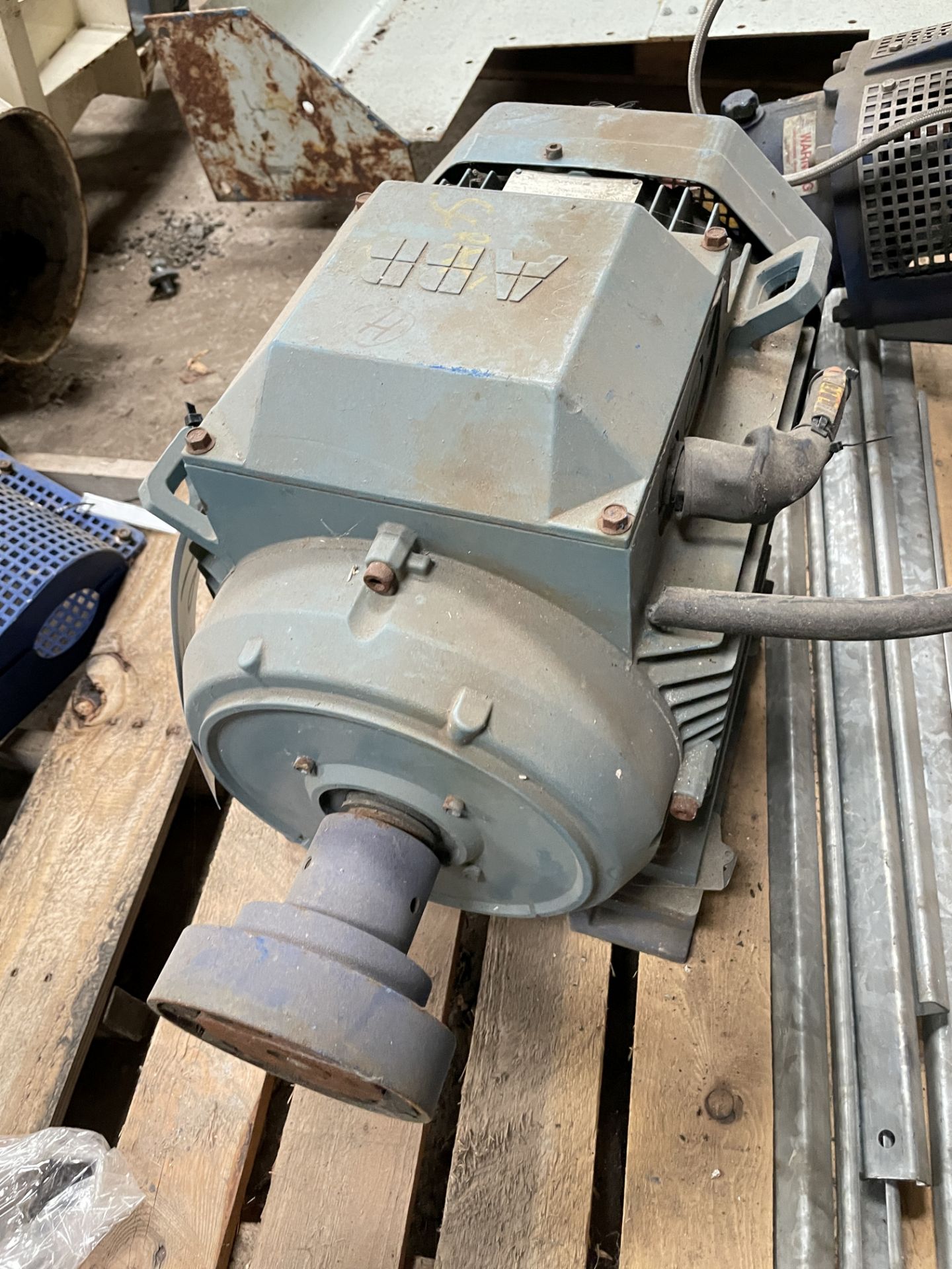 ABB M3AA 160 M-4 11kW Electric Motor, 1465rpm. Lot