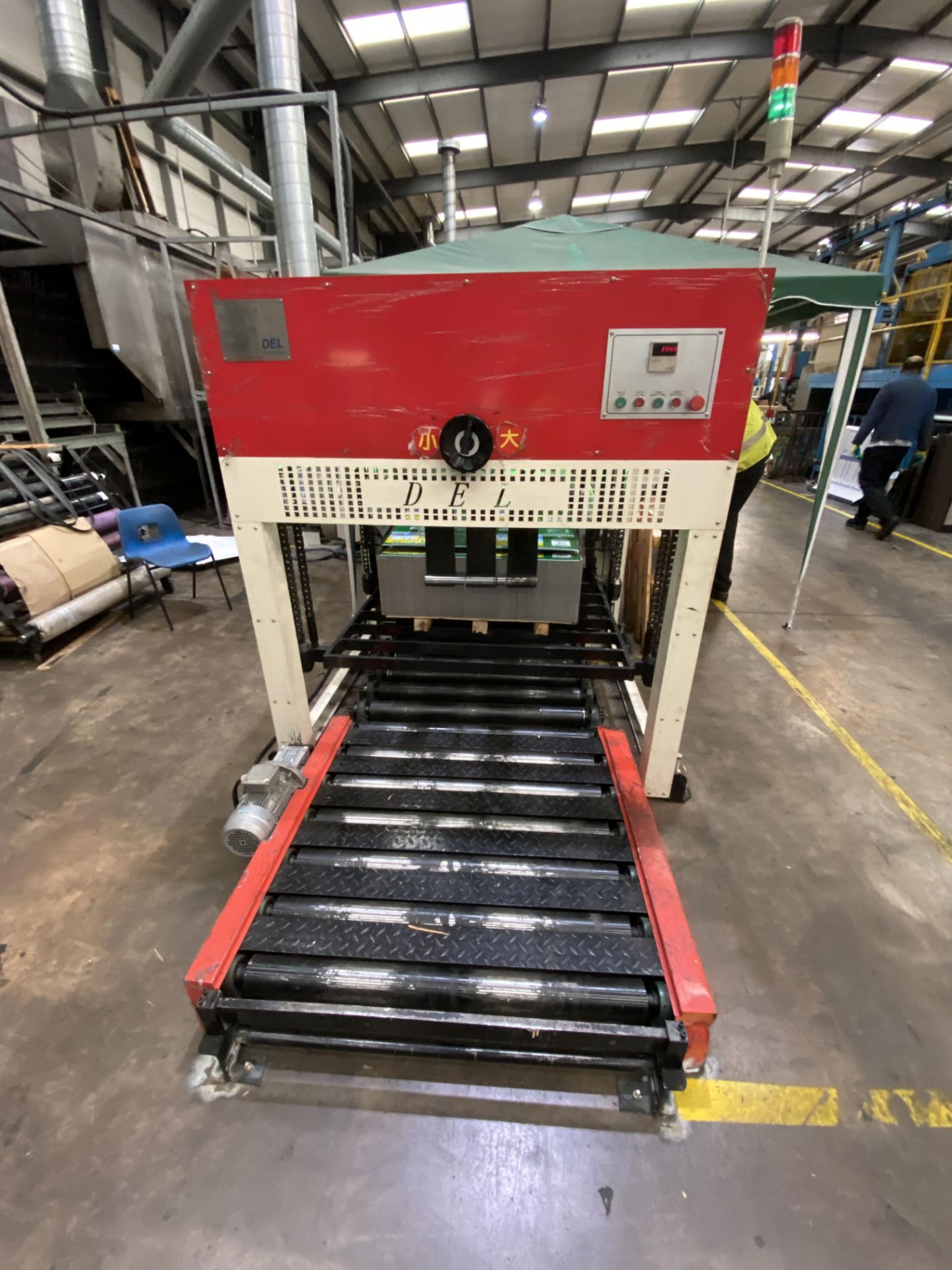 Diyiai Diyiaiguanggu DEL-UV Stacking Pallet Loader, year of manufacture 2018 (please note this lot - Image 3 of 5