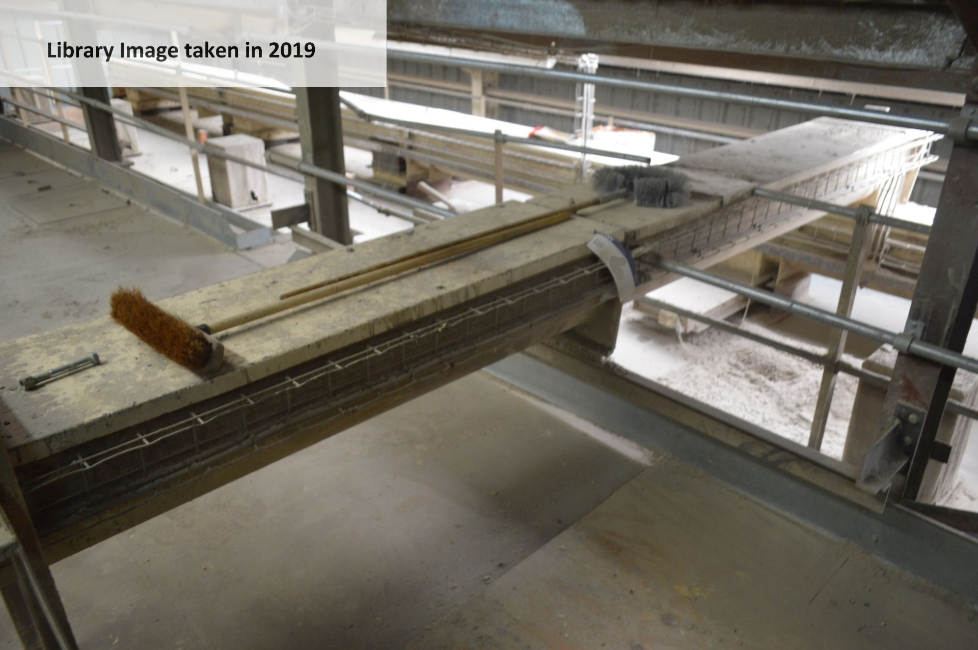 (KDM) Guttridge 300mm SCREW CONVEYOR, serial no. 0570616-1-1 C1, year of manufacture 2011, approx.