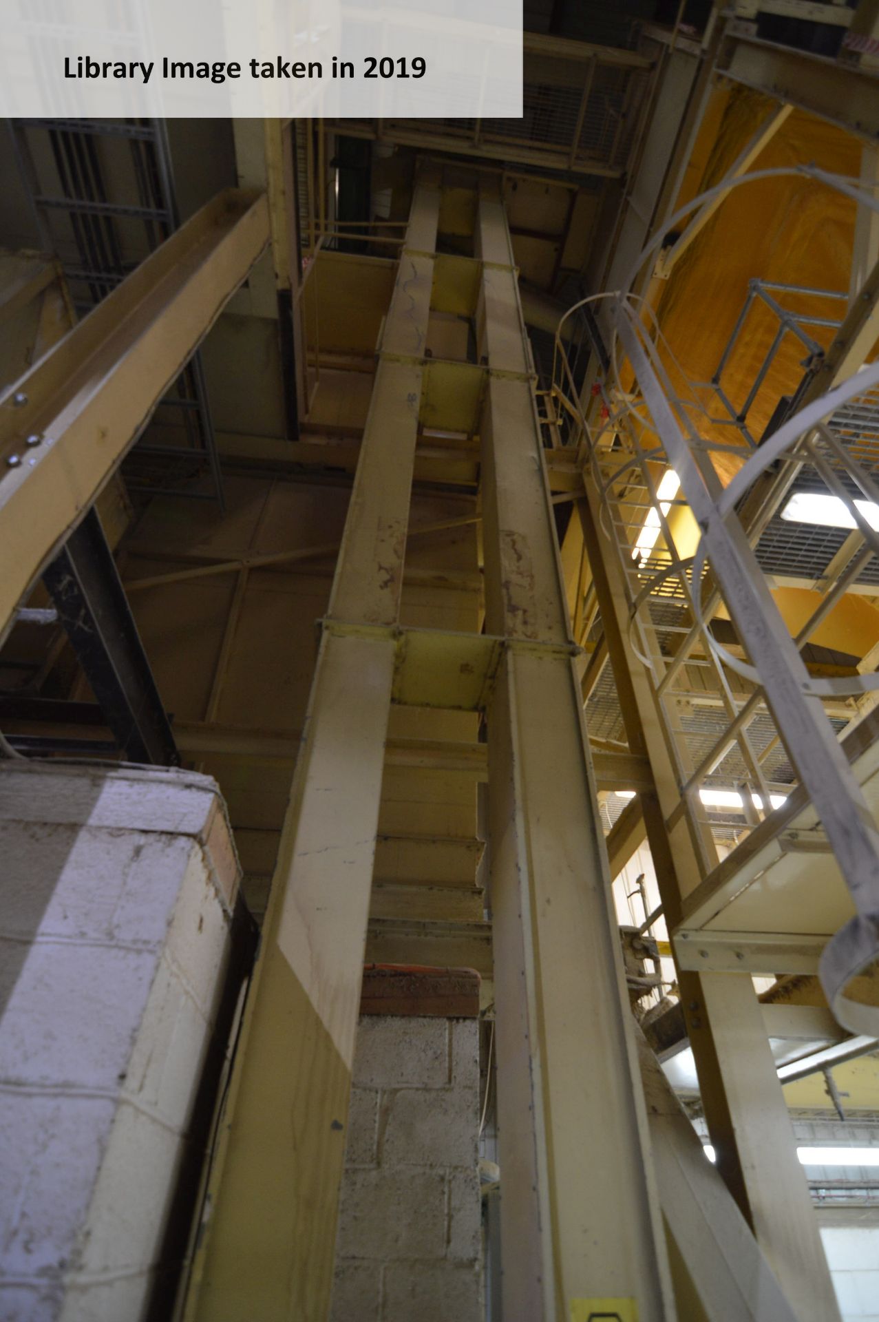 (KDM) Carier 300mm BELT & BUCKET ELEVATOR, serial no. 52435, approx. 12.5m centres high, with - Image 2 of 3