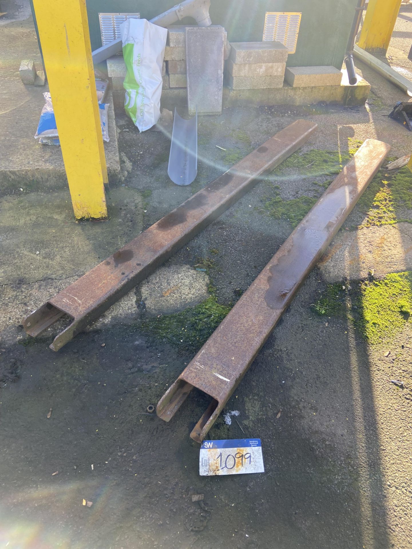 (SRL) One Pair of Fork Extensions, approx. 2.4m long (reserve removal until end of May or sooner