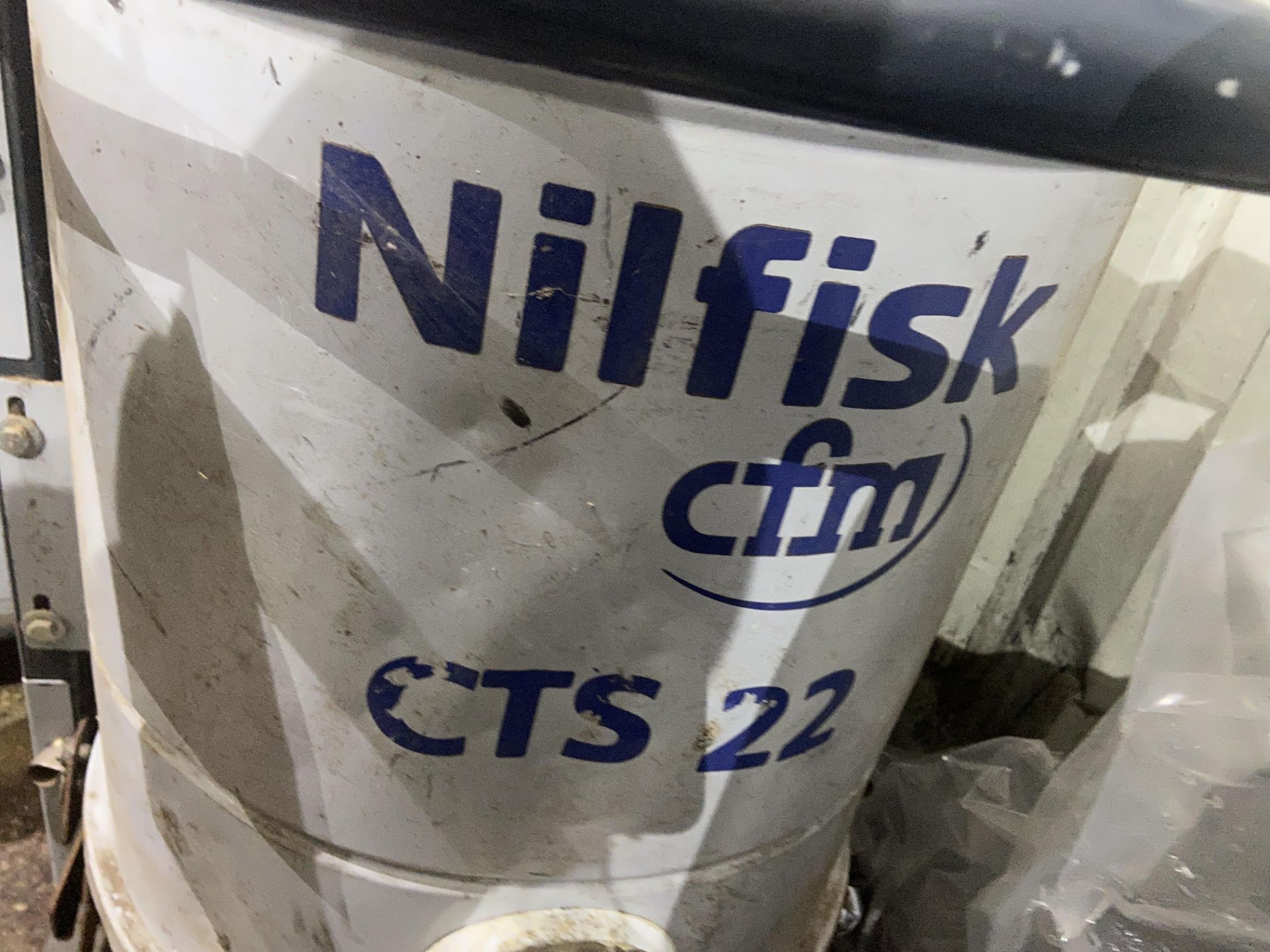 (SRL) Nilfisk CT322 L Z22 Portable Industrial Vacuum Cleaner, serial no. 074K681, 400V (no hose) ( - Image 2 of 4
