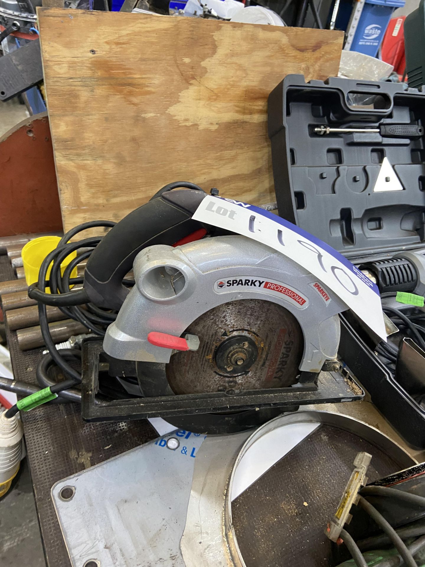 (SRL) Sparky TK65 Portable Electric Circular Saw, 110V (located Islip Site, NN14 3JW)Please read the