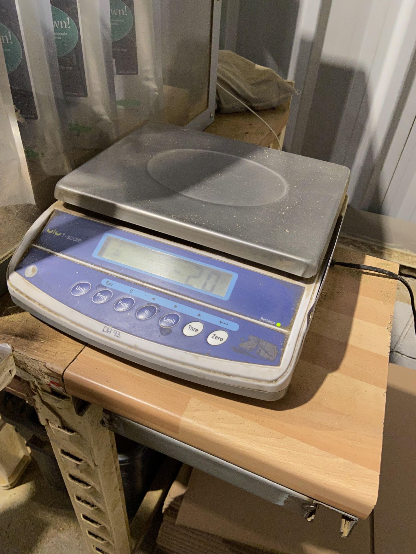 (SRL) QHW 30 30kg Digital Load Cell Weighing Scales (located Islip Site, NN14 3JW) (Please note this