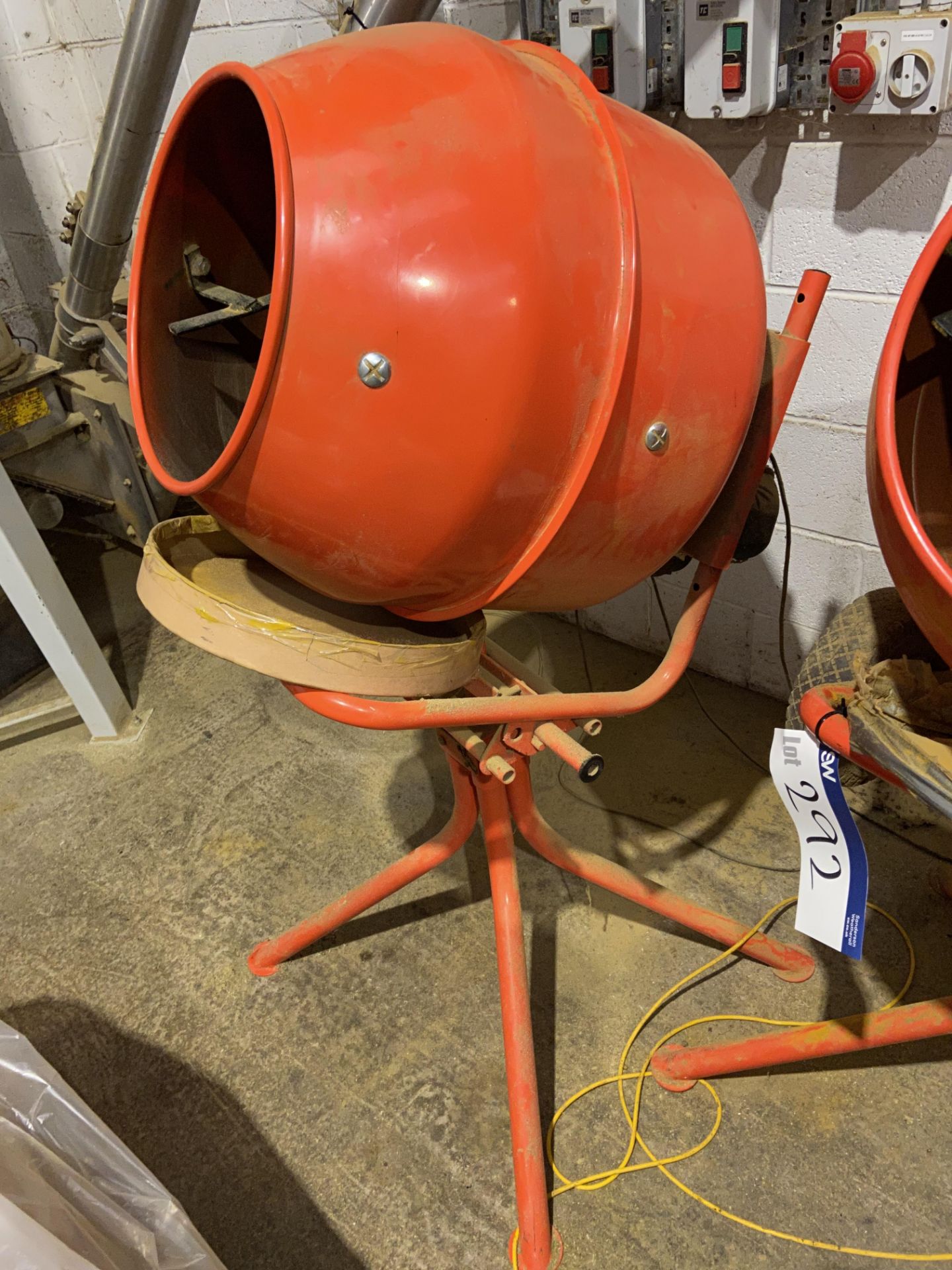 (SRL) Electric Herb/ Cement Mixer, 240V (located Islip Site, NN14 3JW (Please note this lot is not - Image 2 of 2