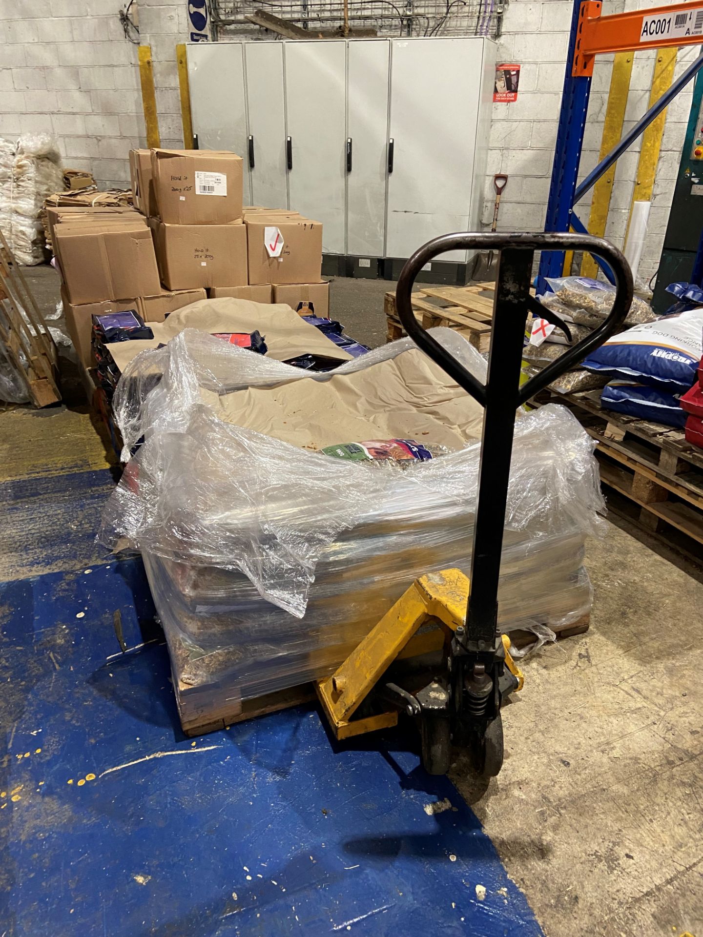 (SRL) Hand Hydraulic Pallet Truck (located Islip Site, NN14 3JW) (Please note this lot is not - Image 2 of 2