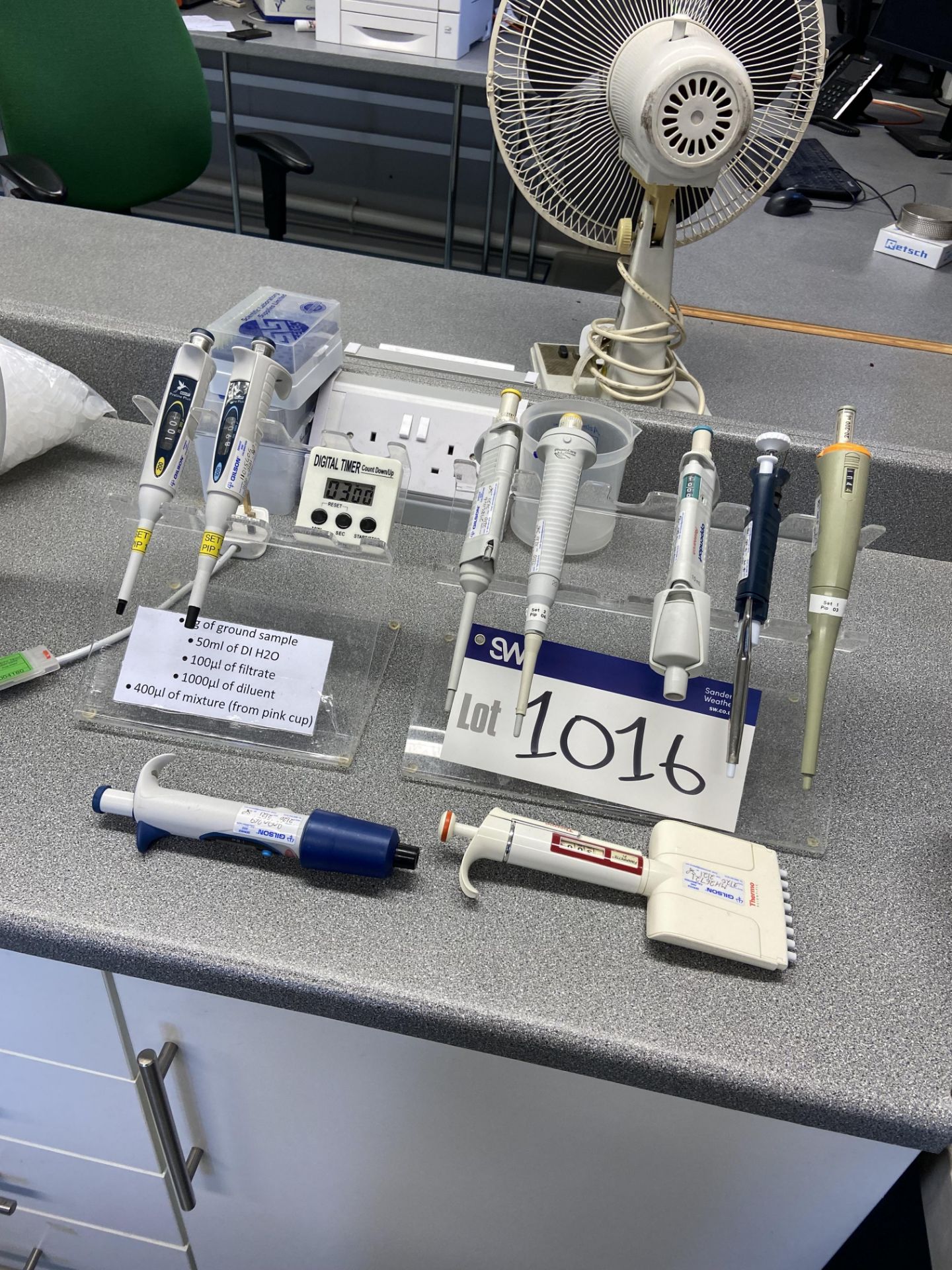 (SRL) Nine Assorted Digital Pipettes, with stand (located Islip Site, NN14 3JW)Please read the
