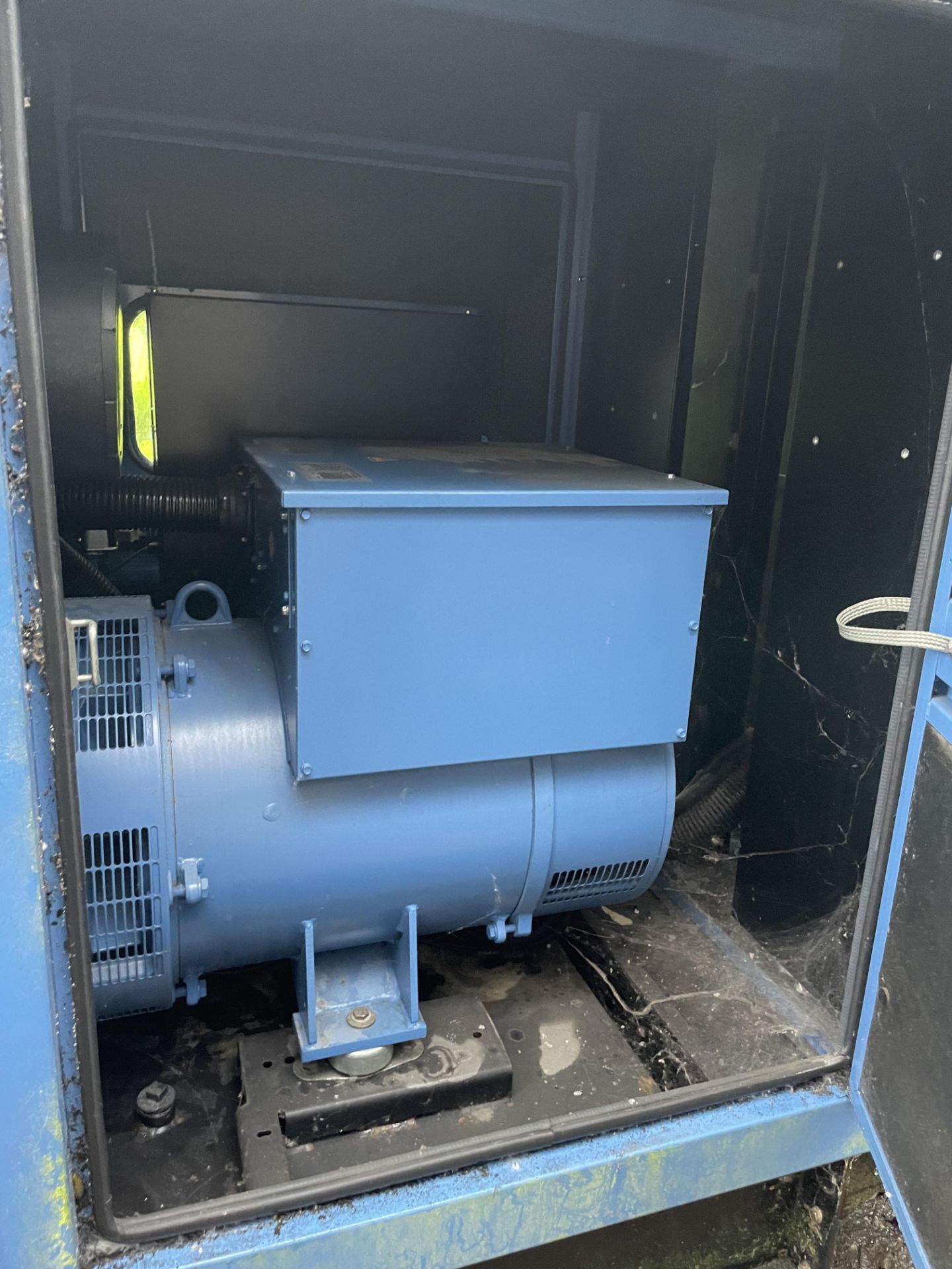 SDMO J200K 200 KVA STANDBY GENERATOR, serial no. J - Image 6 of 13