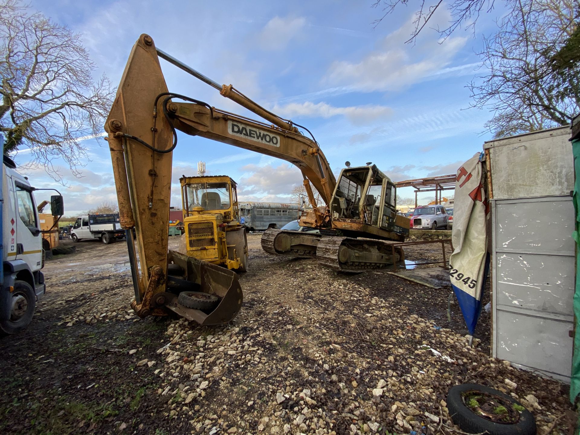 Daewoo DH220LC Tracked Excavator