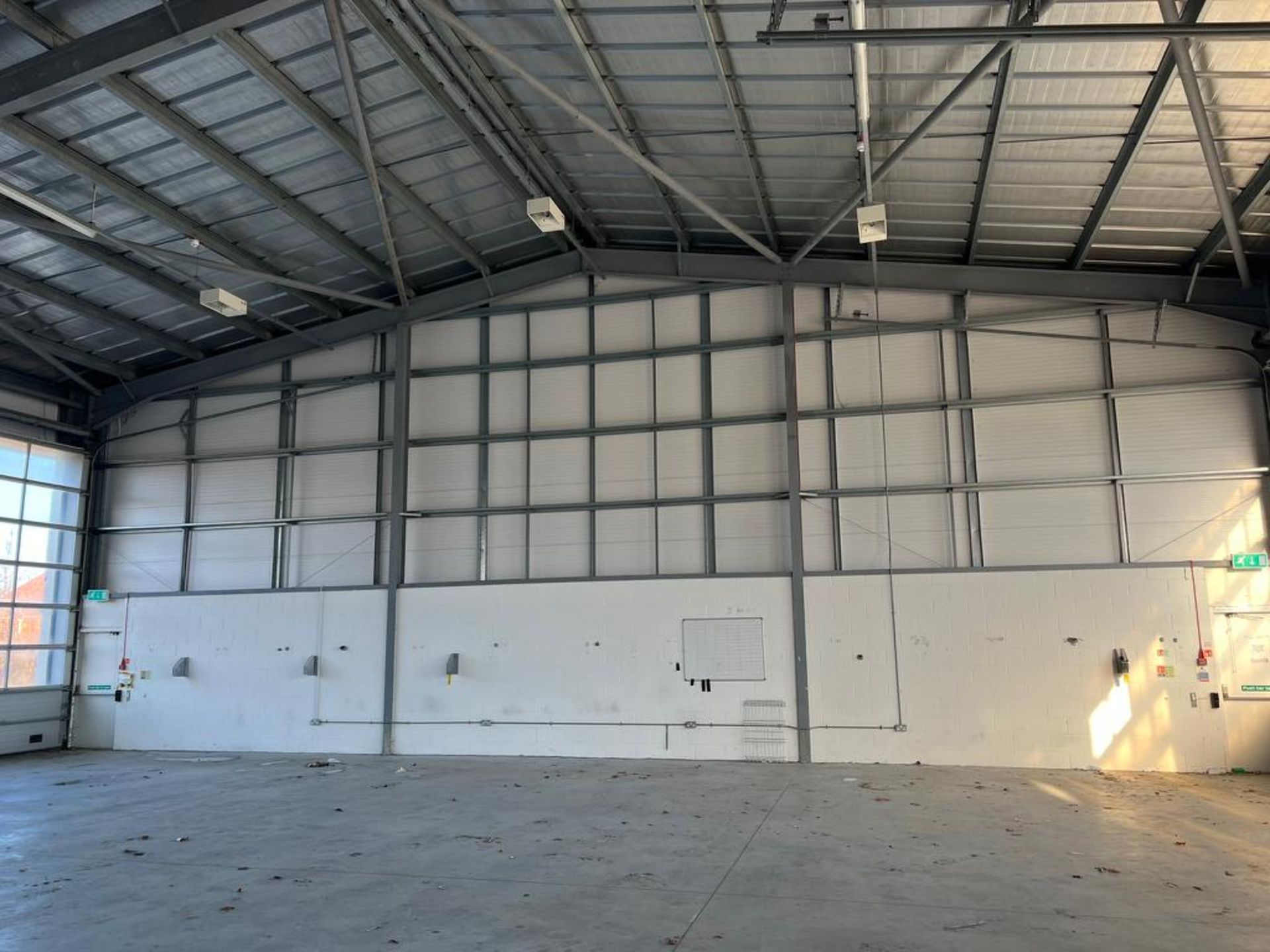 Modern Steel Portal Framed Building, approx. 30m length of unit x 20m width of unit, 6m eaves - Image 7 of 8