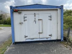 Fridge/ Freezer Container, approx. 6m x 3.8m x 2.7m high, lift out charge £100, lot located in