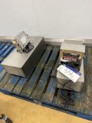 Avery Berkel L126 Twin Rail Scales, lift out charge £20, lot located in Bury St Edmunds,