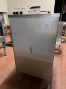 Stainless Steel Tank, with lid, approx. 0.8m x 0.8m x 1.5m high, lift out charge £30, lot located in