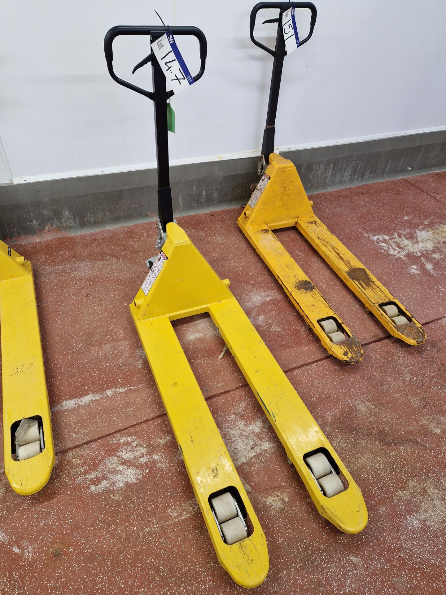 2500kg TRP0003 Hydraulic Pallet Truck, tine length 1.15mPlease read the following important