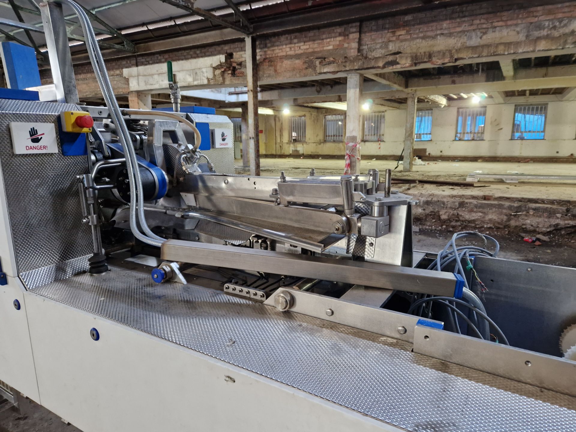 Velfag EHF M700 Filleting Machine, Serial No. 700100118, YoM 2014 (Final bids subject to finance - Image 6 of 11