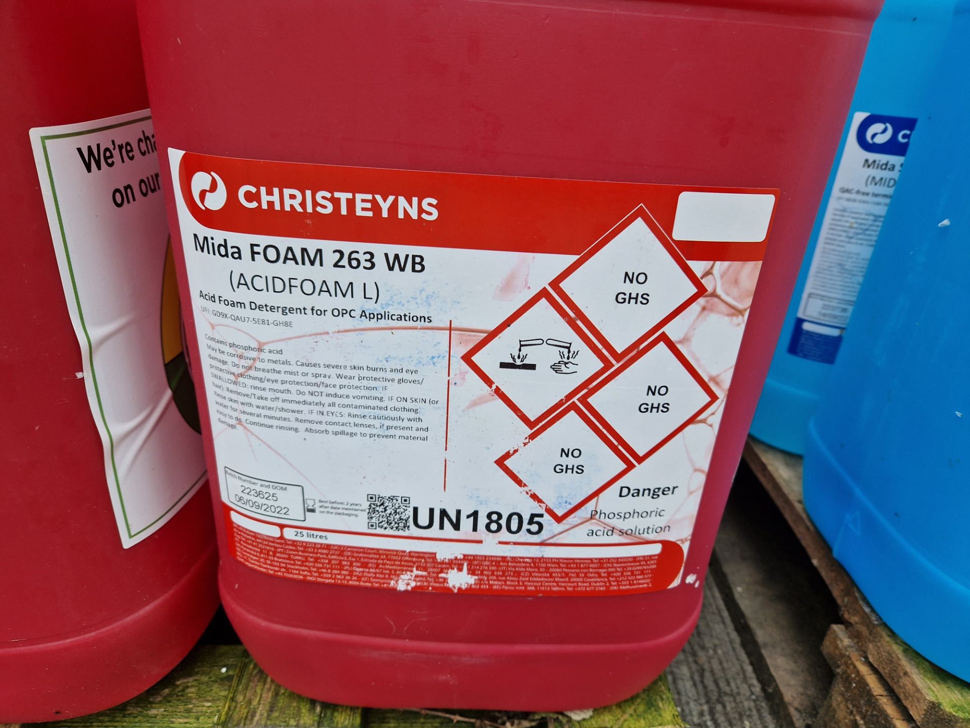 Eight x 25 litres of Christeyns Mida Foam 263WB (Acid Foam L) Acid Foam DetergentPlease read the - Image 2 of 2