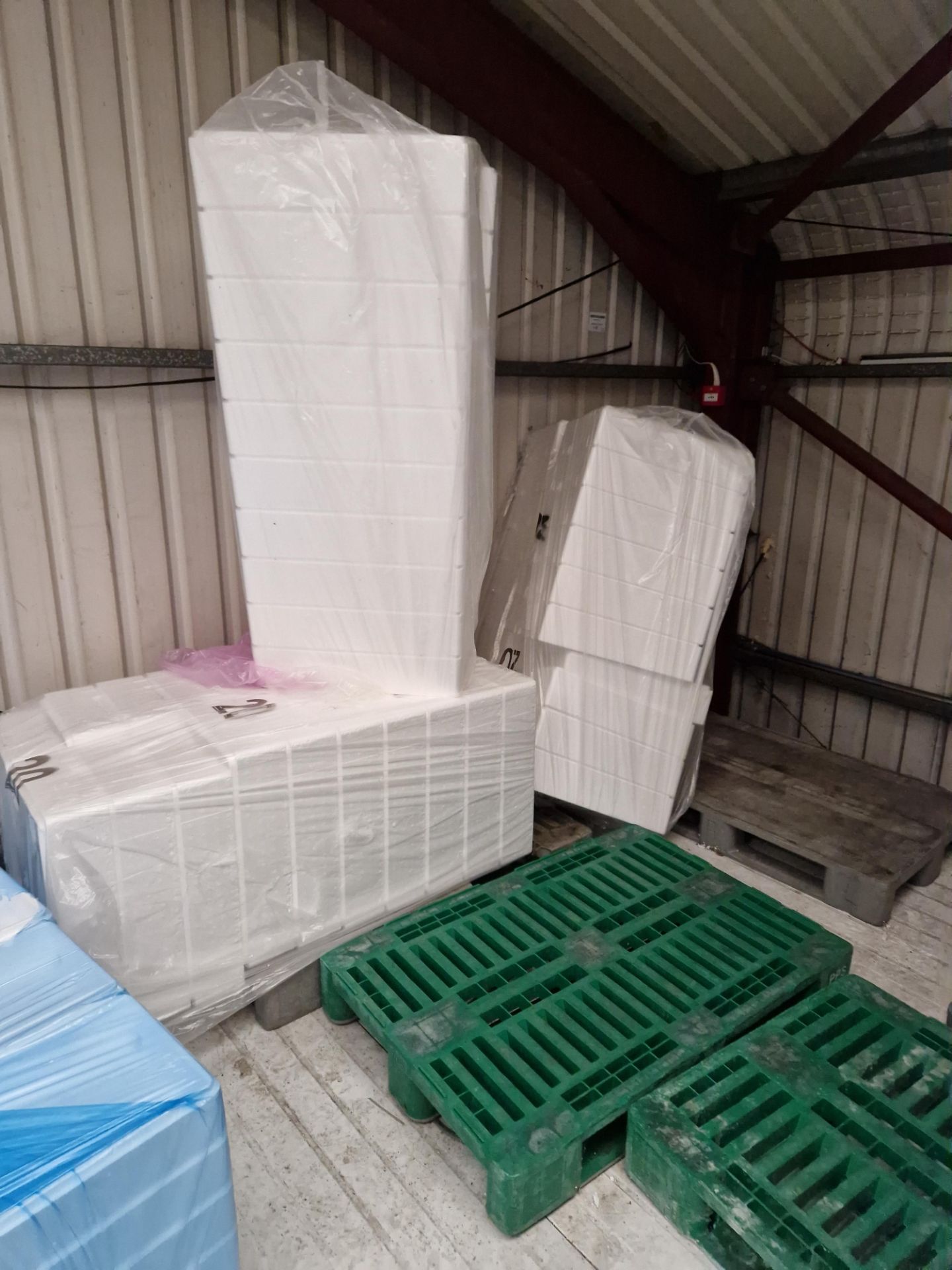 Quantity of Polystyrene Fish Boxes & LidsPlease read the following important notes:- ***Overseas - Image 5 of 6