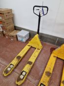 2500kg TRP0003 Hydraulic Pallet Truck, tine length 1.15mPlease read the following important