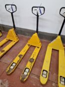 2500kg Hydraulic Pallet Truck (known to require attention)Please read the following important