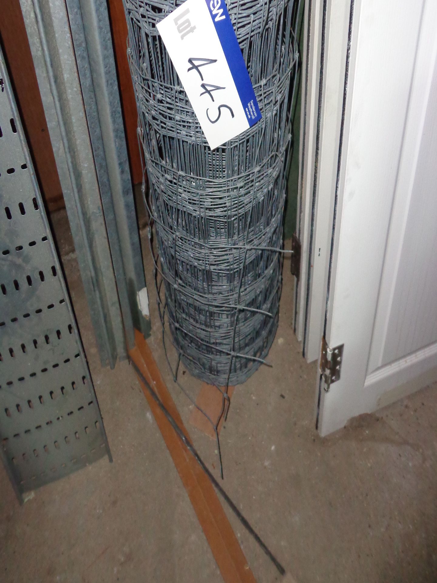 Roll of Large Mesh WirePlease read the following important notes:- ***Overseas buyers - All lots are