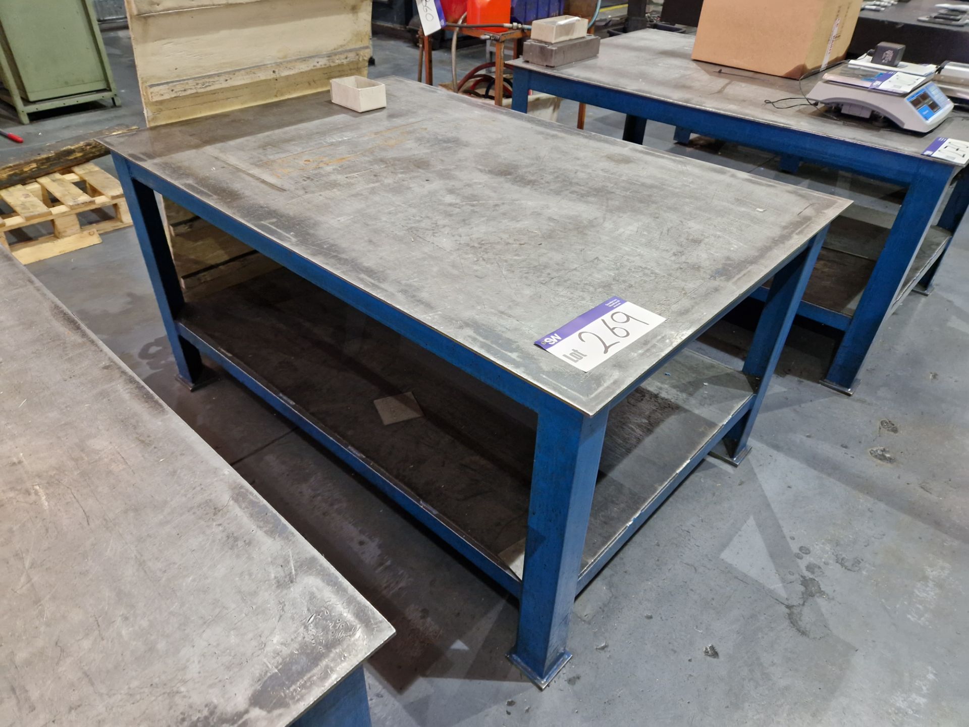 Steel Workbench, Approx. 1.5m x 1m x 0.75mPlease read the following important notes:-Collections