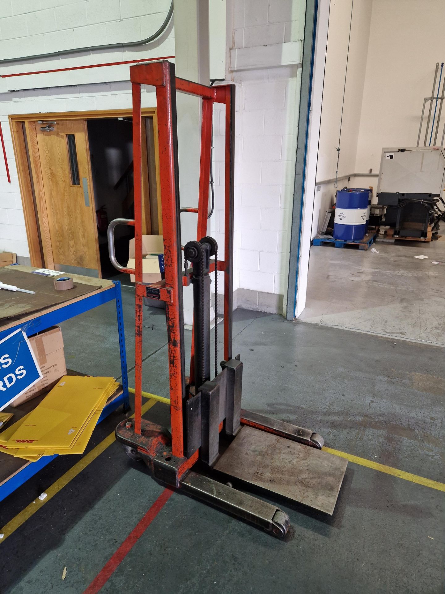 COOLIE High Reach Pallet Truck, Serial No. E500/202, No SWLPlease read the following important - Image 2 of 2